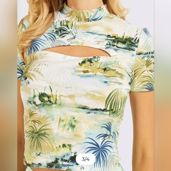 NEW Guess Cropped Top Size S Tropical Y2K Resortwear Vacation Colorful Floral - Picture 2 of 12